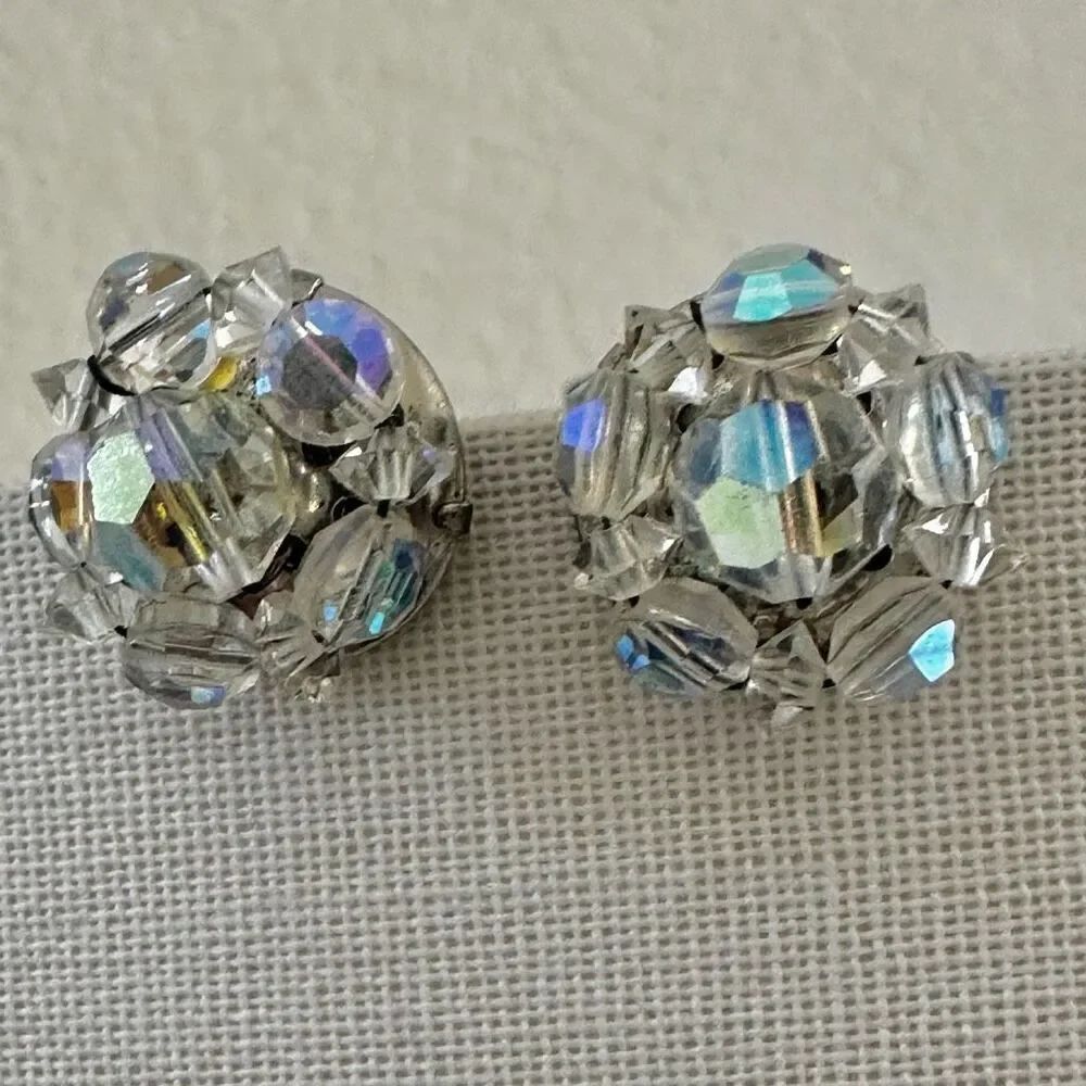 Aurora Borealis vintage Clip On Earrings